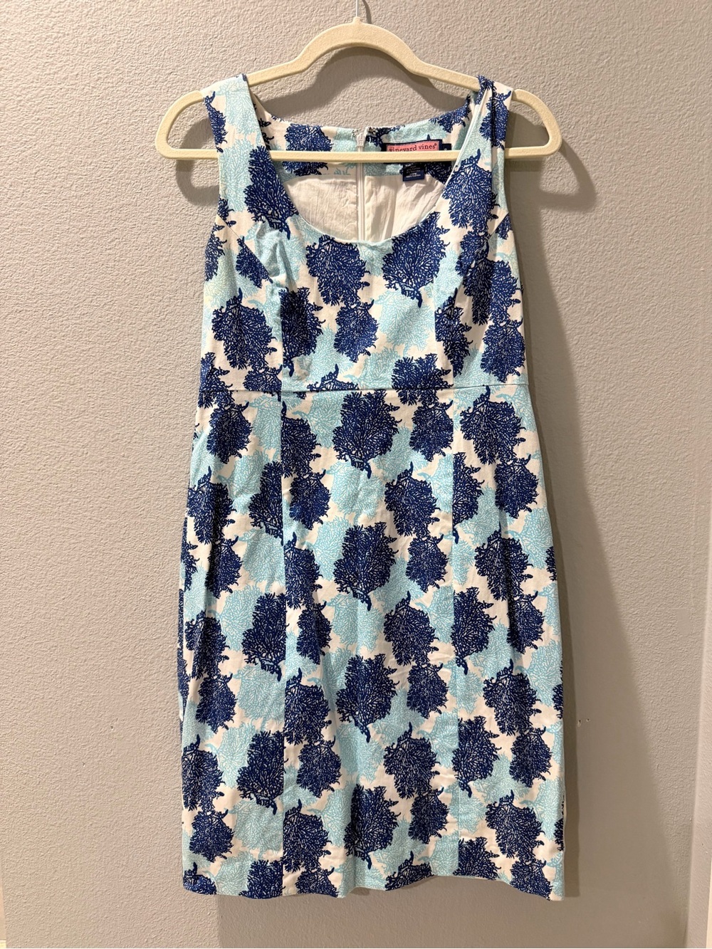 Vineyard Vines Light Blue and Navy Coral Sleeveless Dress